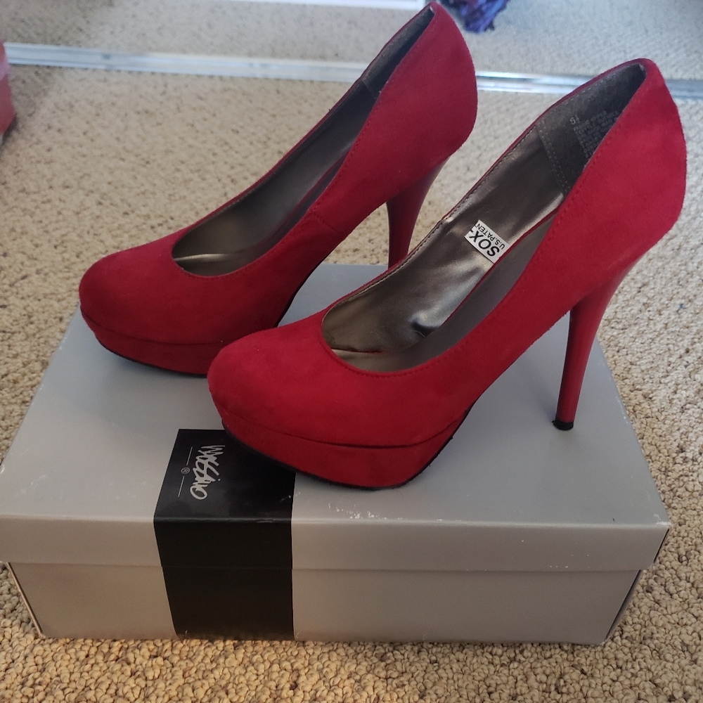 Mossimo red high heels, size 5.5